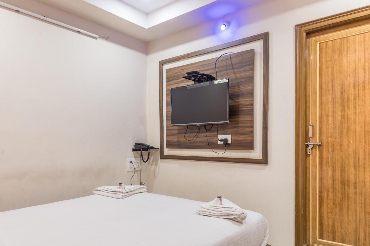 Hotel Renuka Visakhapatnam Buitenkant foto