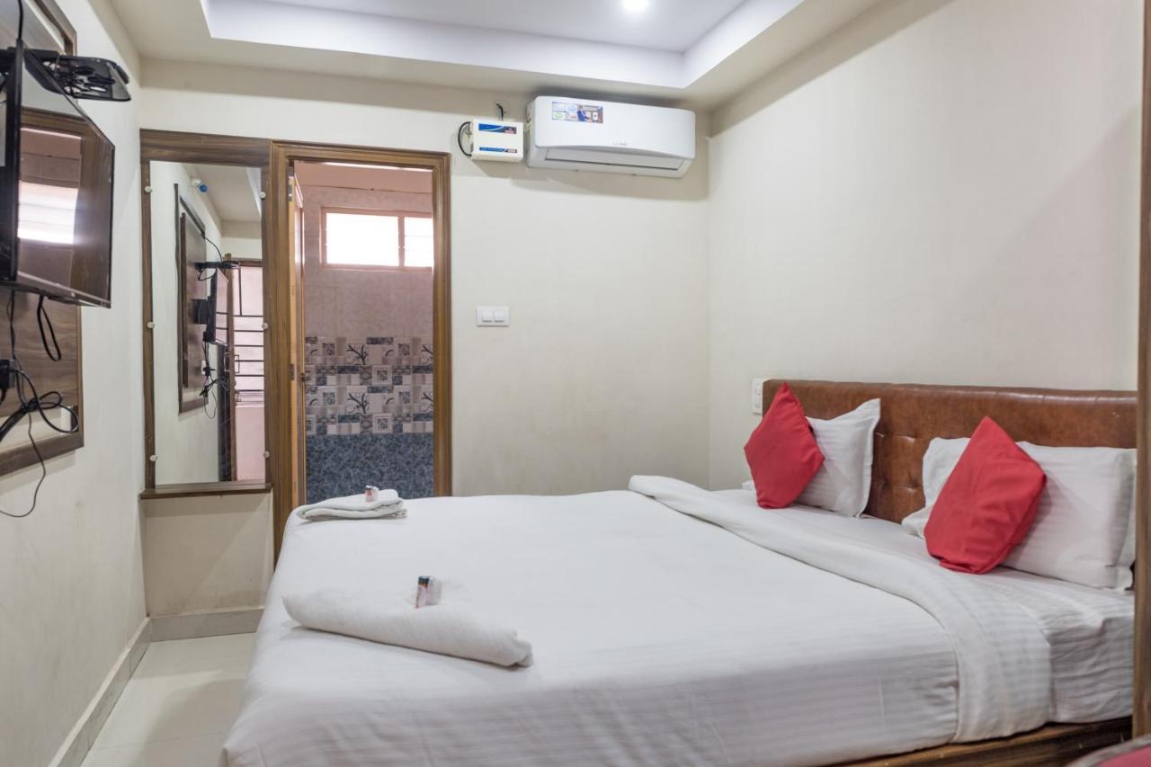 Hotel Renuka Visakhapatnam Buitenkant foto